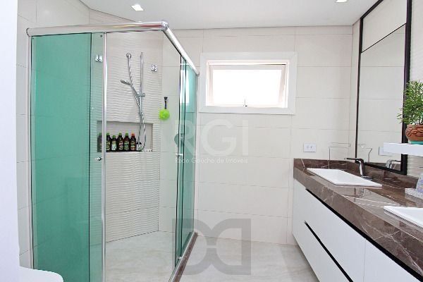 Casa em Porto Alegre, no bairro Hípica, com 3 dormitório(s), e 3 banheiros, à venda. — foto 30