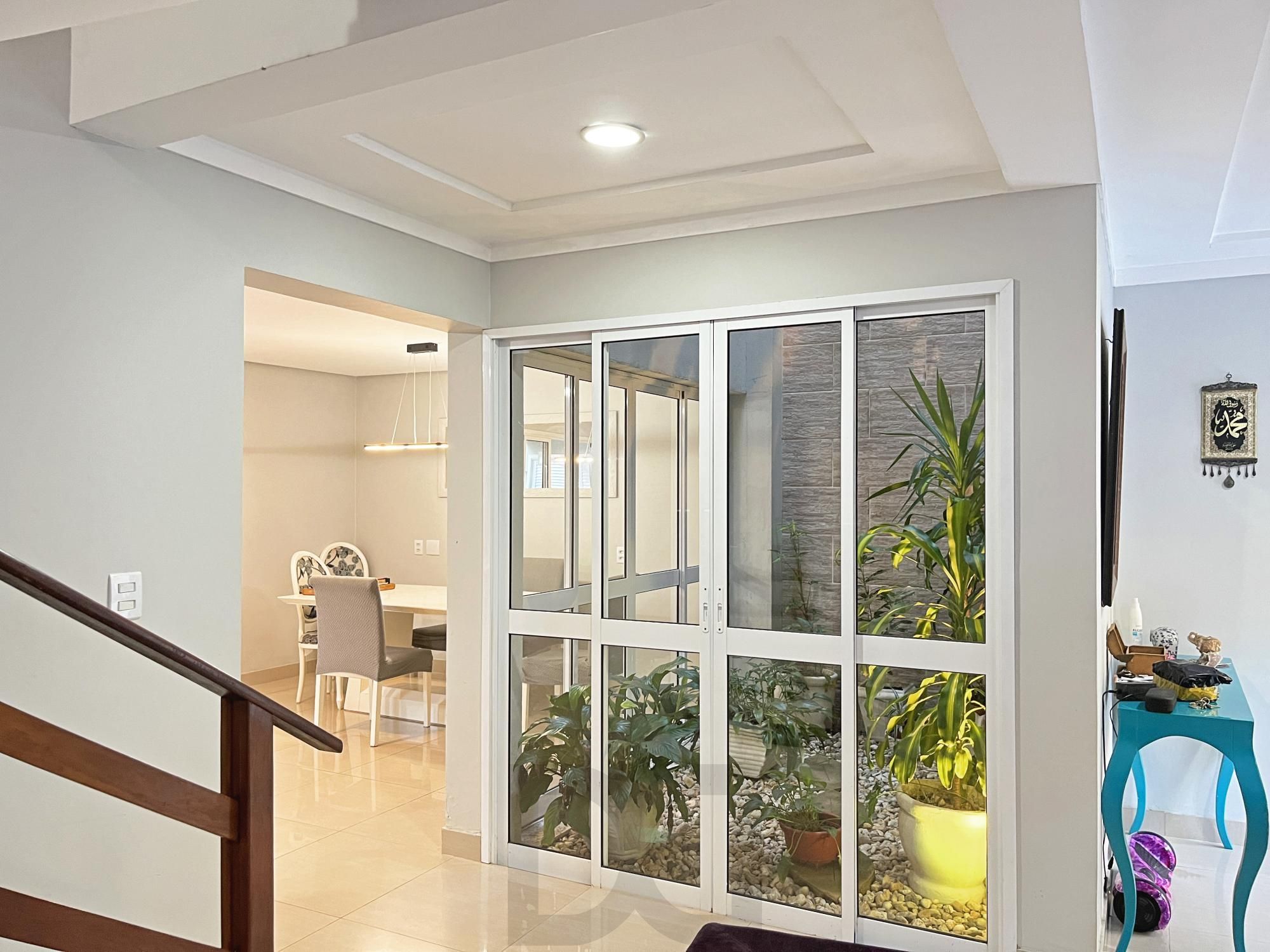 Casa para Venda - 270m², 3 dormitórios, sendo 1 suites, 2 vagas - Guarujá — foto 16