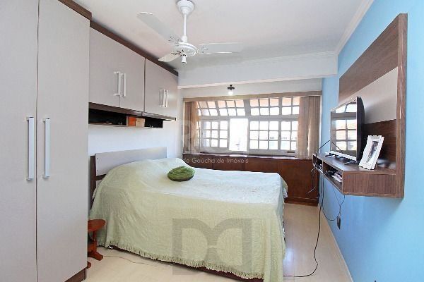 Casa em Porto Alegre, no bairro Ipanema, com 3 dormitório(s), e 3 banheiros, à venda. — foto 20