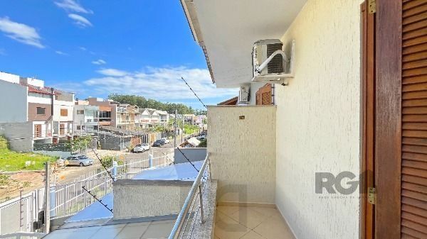 Casa em Porto Alegre, no bairro Guarujá, com 2 dormitório(s), e 2 banheiros, à venda. — foto 31