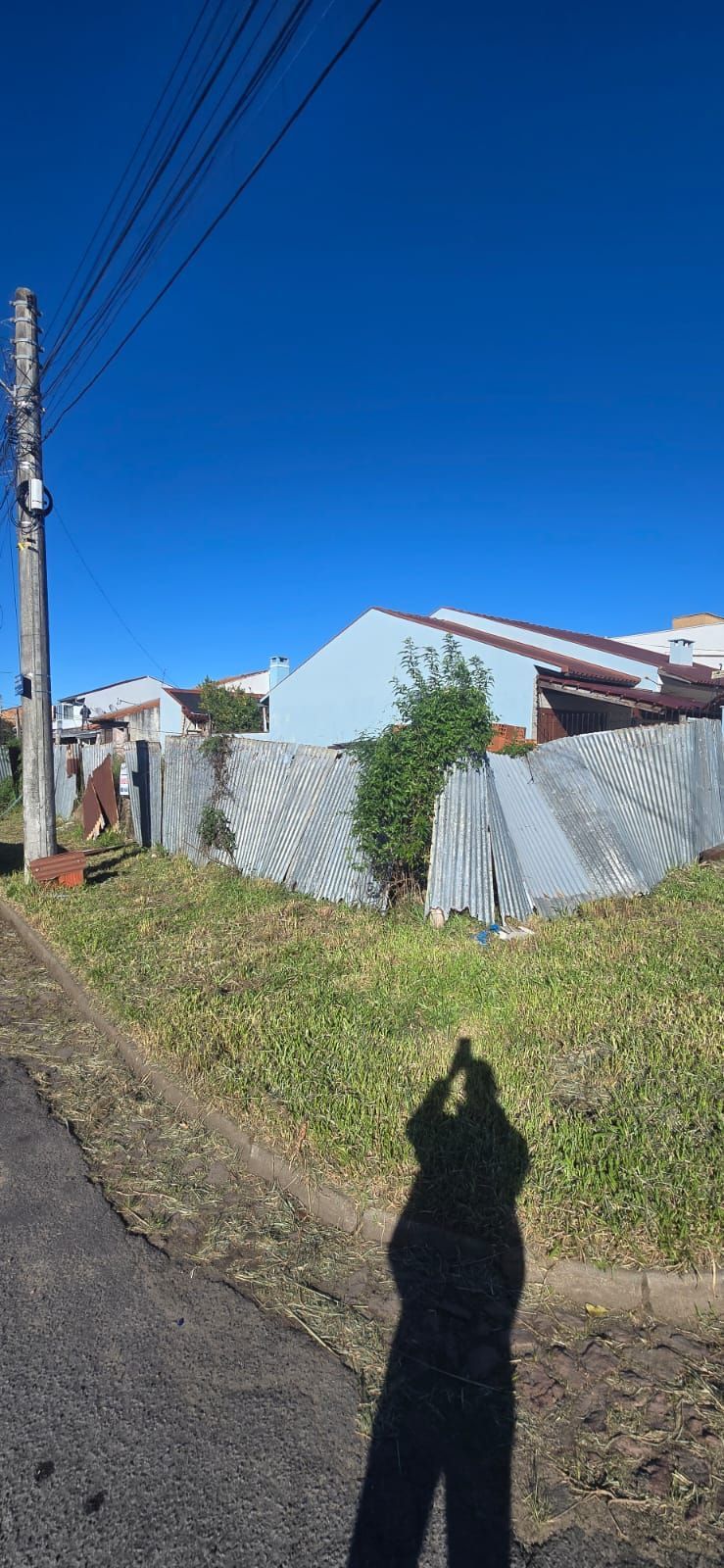 Terreno de esquina no bairro Hípica — foto 1