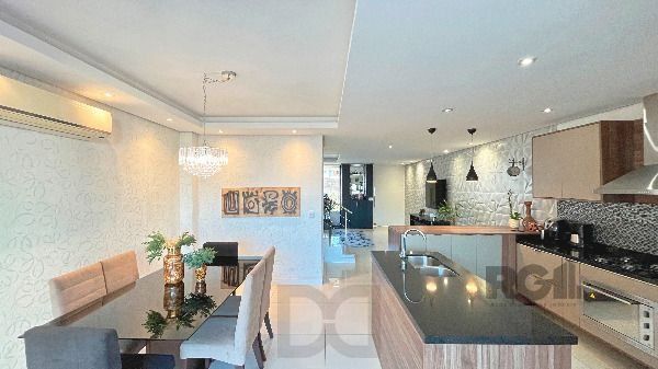Casa em Porto Alegre, no bairro Hípica, com 3 dormitório(s), e 3 banheiros, à venda. — foto 16