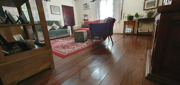 Casa em Porto Alegre, no bairro Ponta Grossa, com 3 dormitório(s), e 3 banheiros, à venda. — foto 2