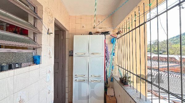 Predio em Porto Alegre, no bairro Hípica, e 0 banheiros, à venda. — foto 27