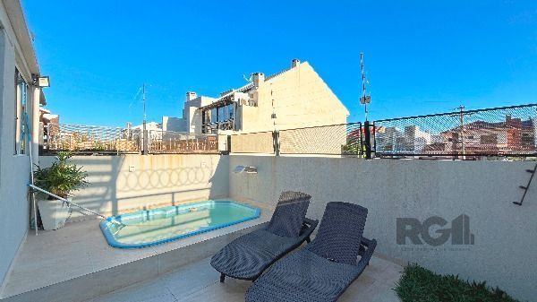 Casa em Porto Alegre, no bairro Hípica, com 3 dormitório(s), e 3 banheiros, à venda. — foto 24