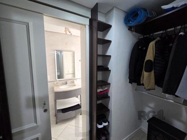 Apartamento em Porto Alegre, no bairro Auxiliadora, com 4 dormitório(s), e 4 banheiros, à venda. — foto 19