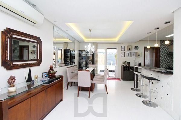 Casa em Porto Alegre, no bairro Hípica, com 3 dormitório(s), e 3 banheiros, à venda. — foto 7