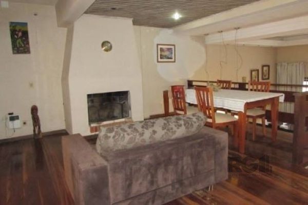 Casa em Porto Alegre, no bairro Nonoai, com 4 dormitório(s), e 4 banheiros, à venda. — foto 11
