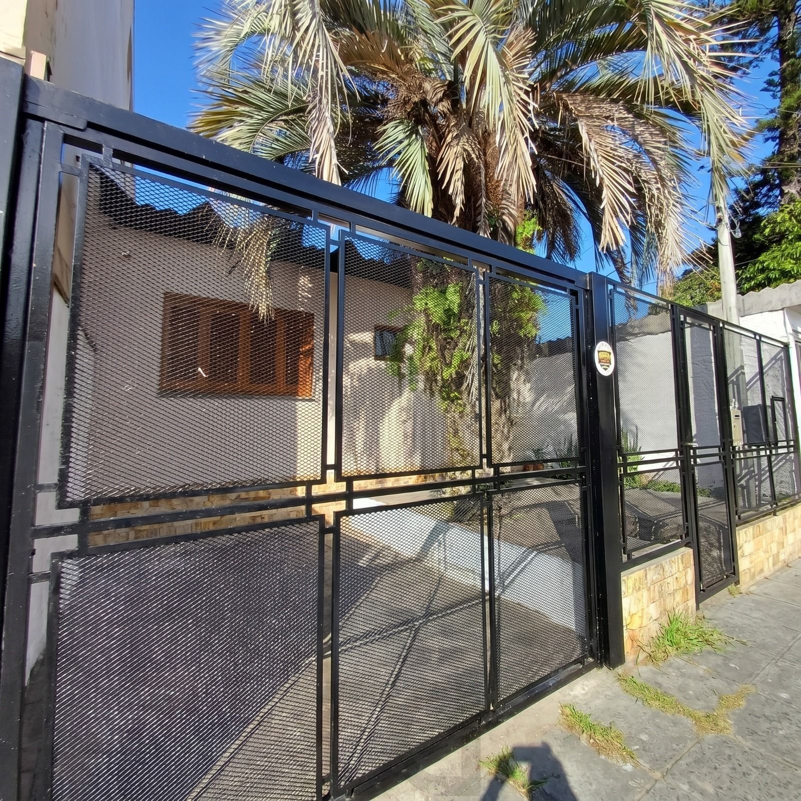 Casa Térrea Reformada na Tristeza – Pronta para Morar! — foto 1