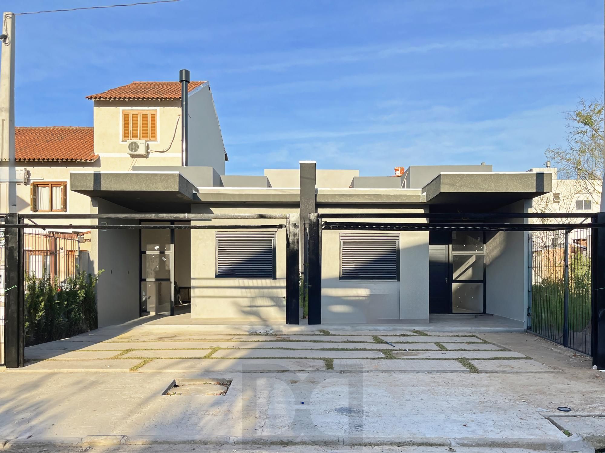 Casa Térrea com 2 dormitórios sendo 1 suíte no Residencial Hípica Boulevard, zona sul de Porto Alegre ! — foto 1