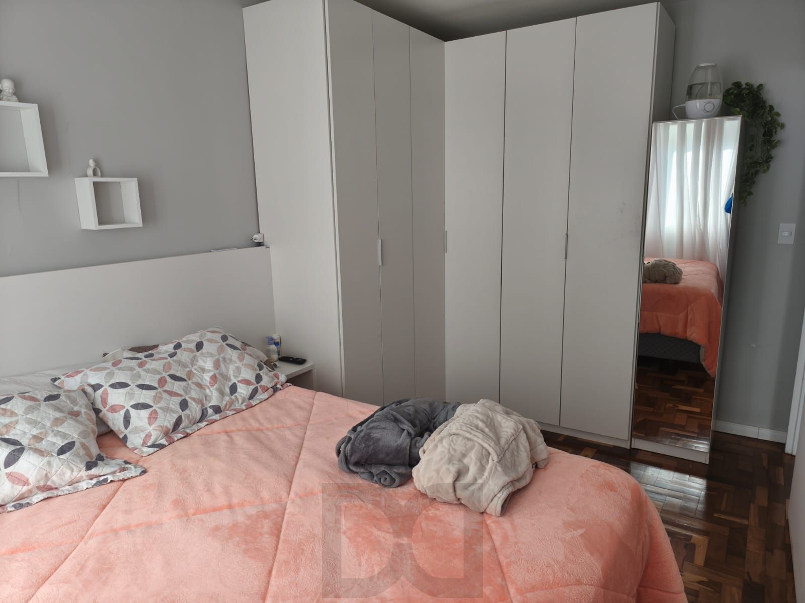 Excelente apto reformado 2 dormitórios com dependência de empregada — foto 10