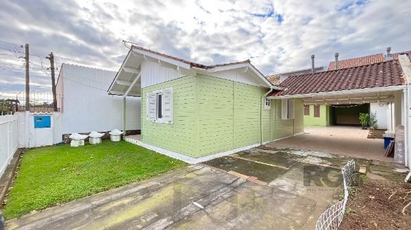 Casa em Porto Alegre, no bairro Guarujá, com 2 dormitório(s), e 2 banheiros, à venda. — foto 34