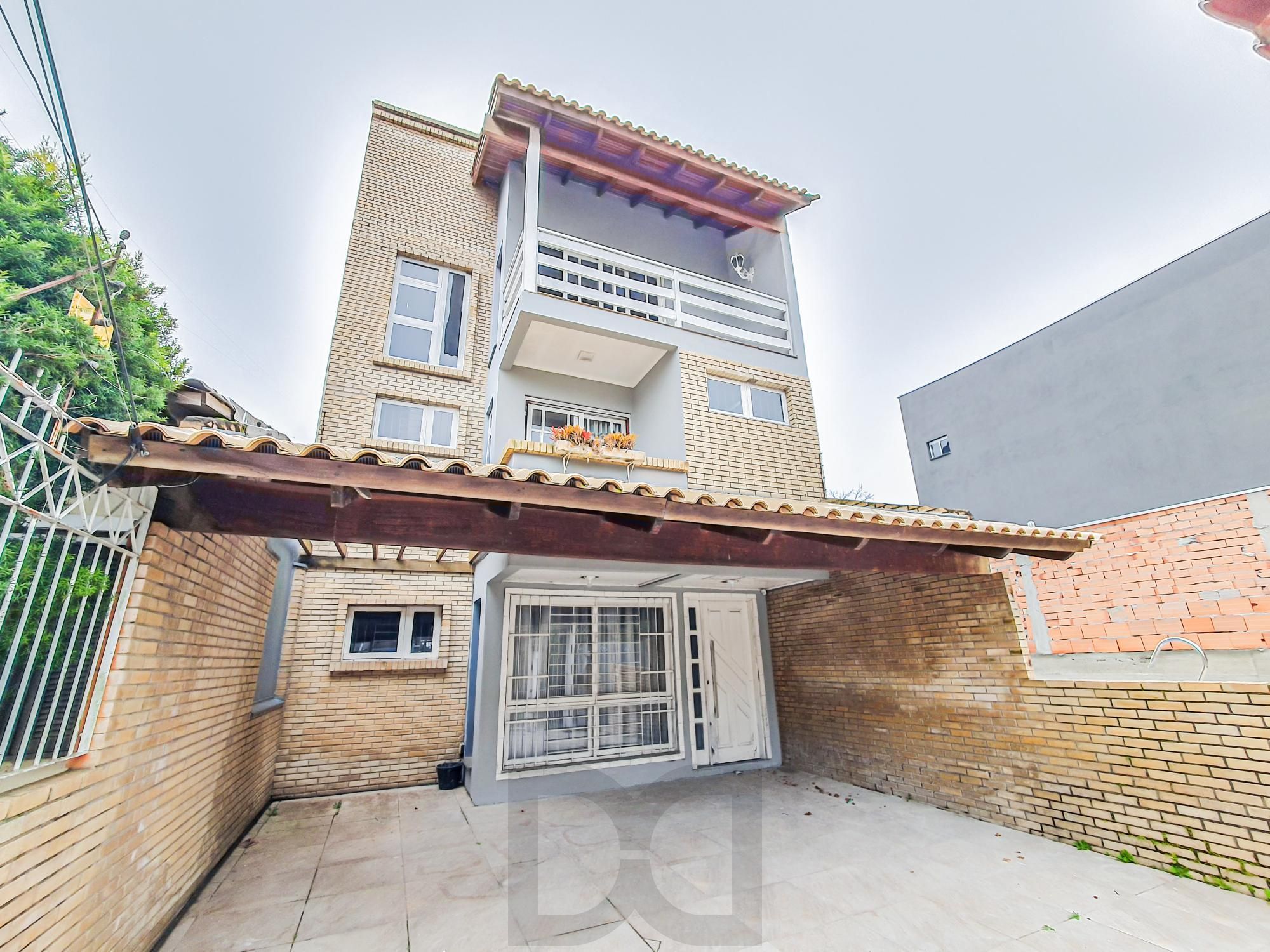 Casa com piscina para Venda - 189.91m², 3 dormitórios, sendo 1 suítes, 2 vagas - Hípica — foto 1