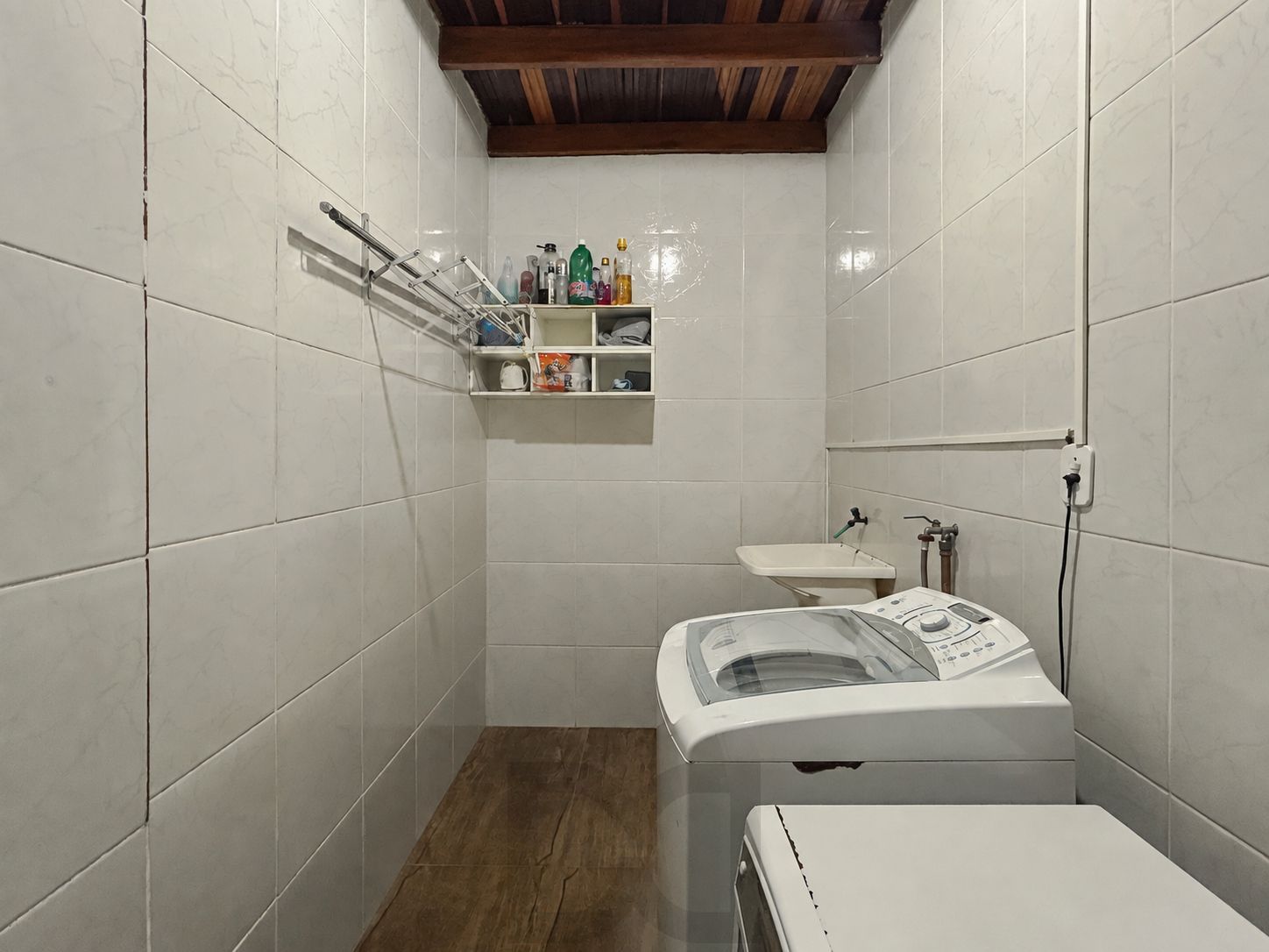 Casa com piscina e com 4 dormitorios no bairro Restinga — foto 15