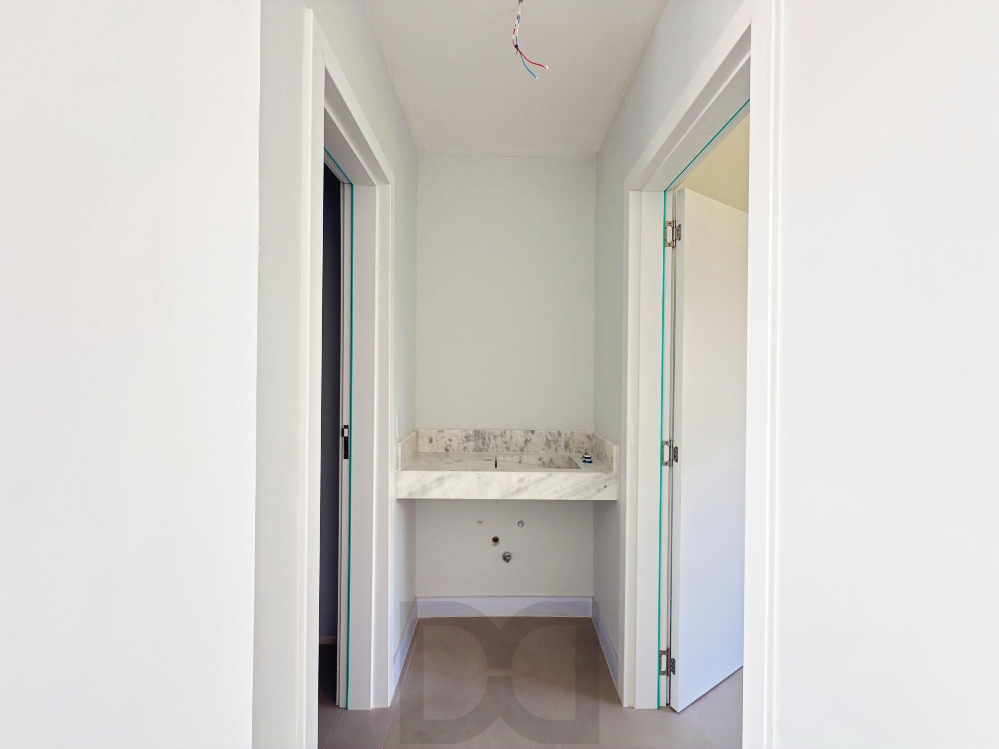 Casa 4 dormitórios( 1 dorm térreo) no Condomínio Villa Amalfi, na zona sul de Porto Alegre. — foto 17