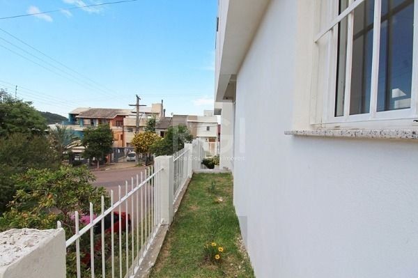 Casa em Porto Alegre, no bairro Aberta dos Morros, com 3 dormitório(s), e 3 banheiros, à venda. — foto 35