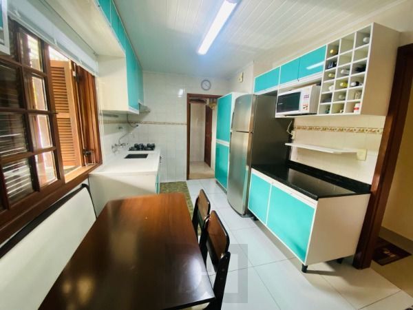 Casa para Venda - 300m², 2 dormitórios, sendo 1 suites, 2 vagas - Urubatã — foto 10