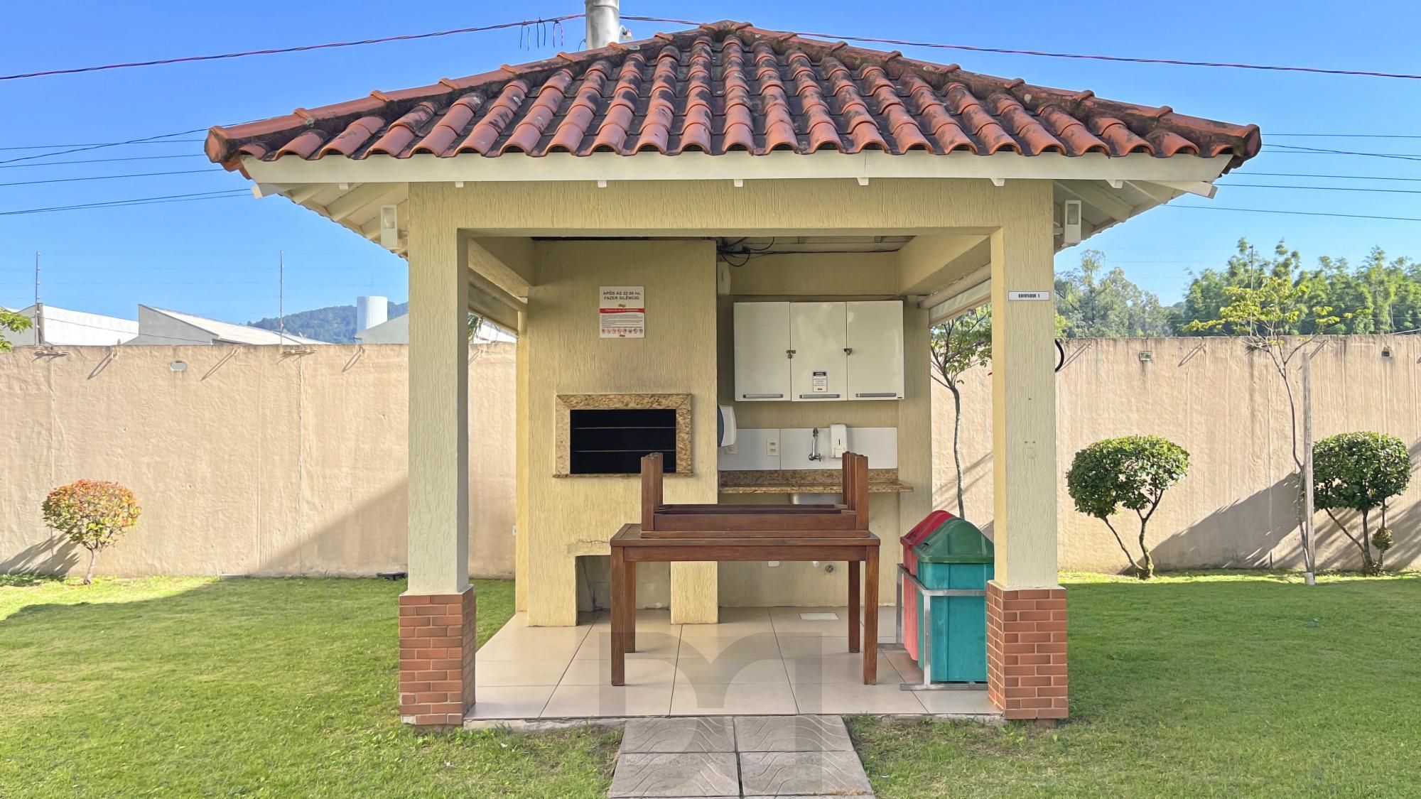 Excelente apartamento 2 dormitórios semi mobiliado — foto 20