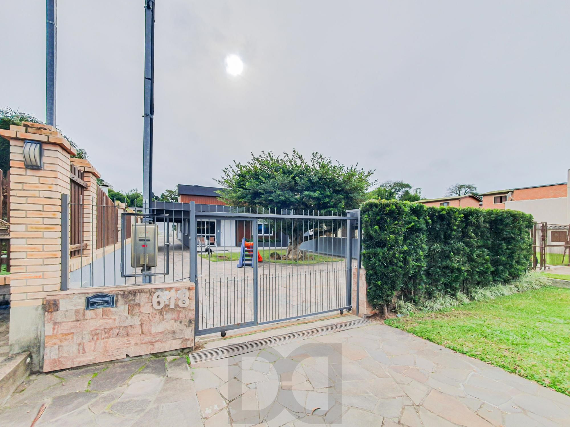 O refúgio perfeito: Casa térrea reformada com piscina e clima de interior! — foto 3