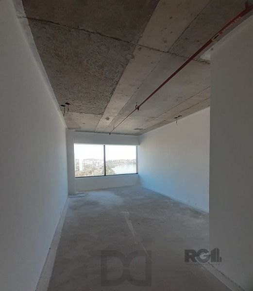 Conjunto/Sala em Porto Alegre, no bairro Praia de Belas, e 0 banheiros, à venda. — foto 3