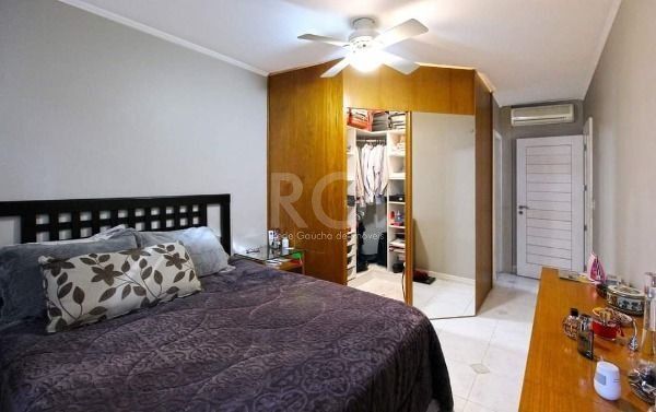 Casa para Venda - 374m², 4 dormitórios, sendo 1 suites, 3 vagas - Guarujá — foto 14
