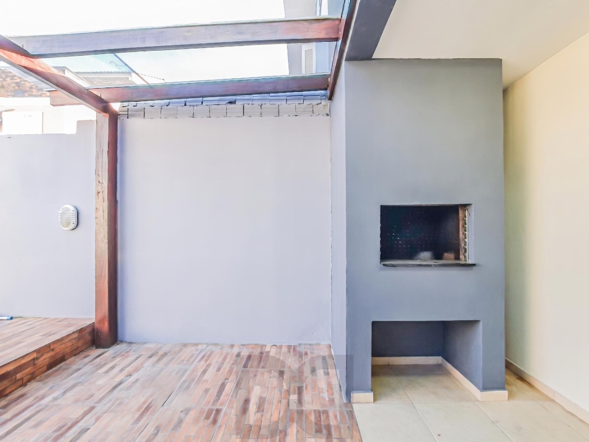 Linda casa com 2 suítes localizada no bairro Hípica, — foto 21