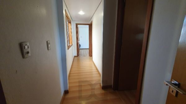 Casa em Porto Alegre, no bairro Espírito Santo, com 4 dormitório(s), e 4 banheiros, à venda. — foto 14
