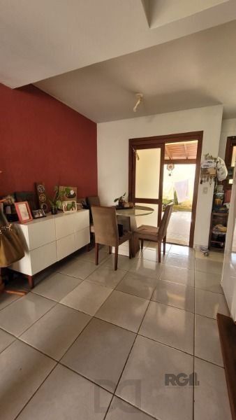 Casa Condominio em Porto Alegre, no bairro Hípica, com 2 dormitório(s), e 2 banheiros, à venda. — foto 3