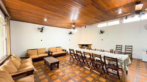 Apartamento em Porto Alegre, no bairro Rio Branco, com 3 dormitório(s), e 3 banheiros, à venda. — foto 24