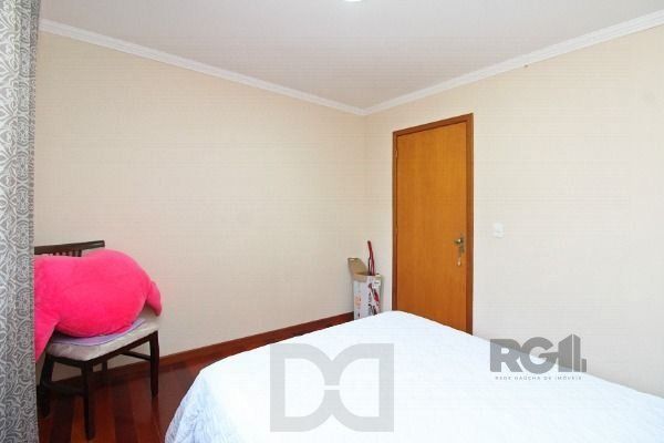 Casa em Porto Alegre, no bairro Belém Novo, com 3 dormitório(s), e 3 banheiros, à venda. — foto 14