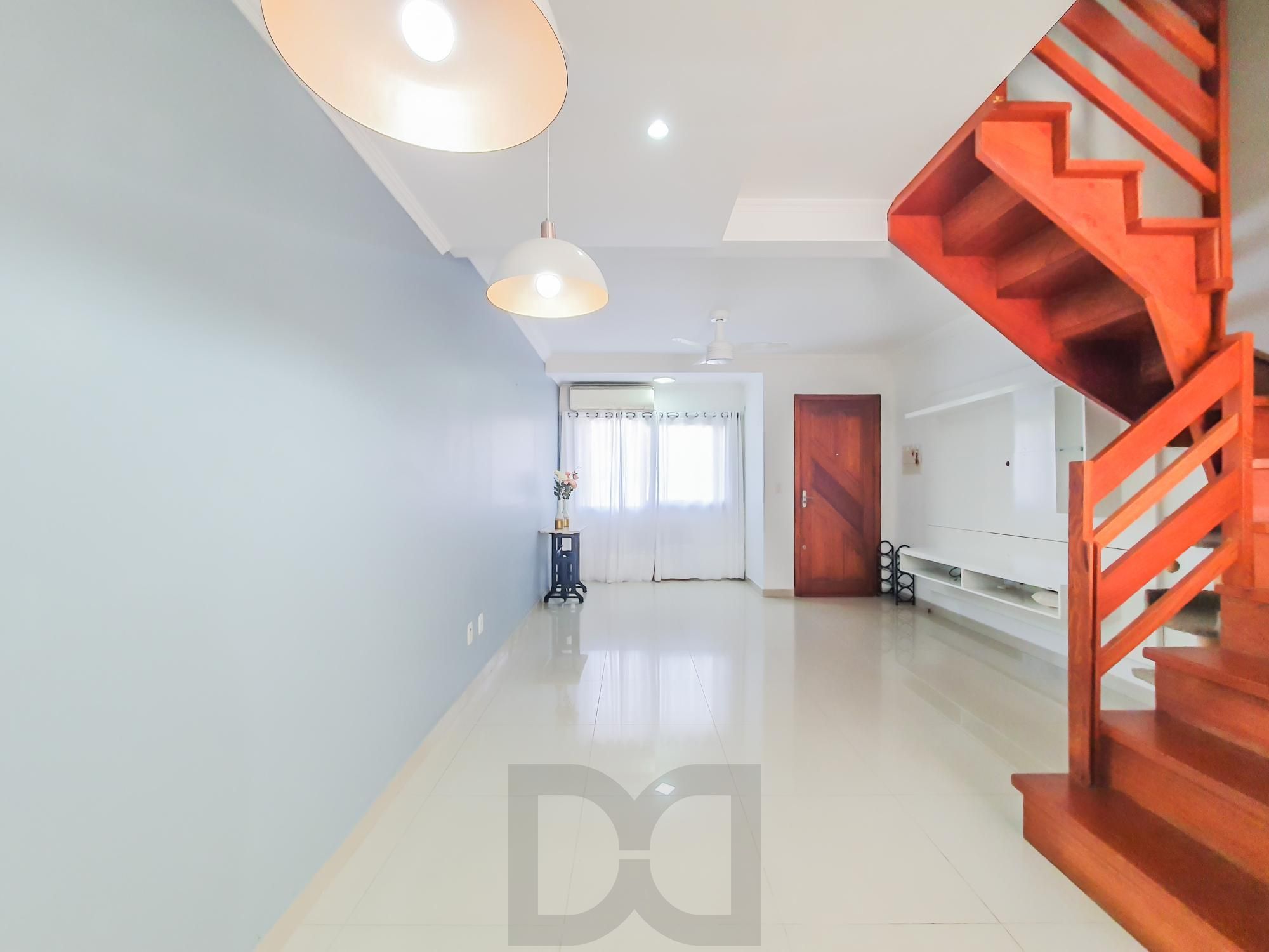 Otimo sobrado com 3 dormitórios sendo 2 suites no bairro Guaruja — foto 6