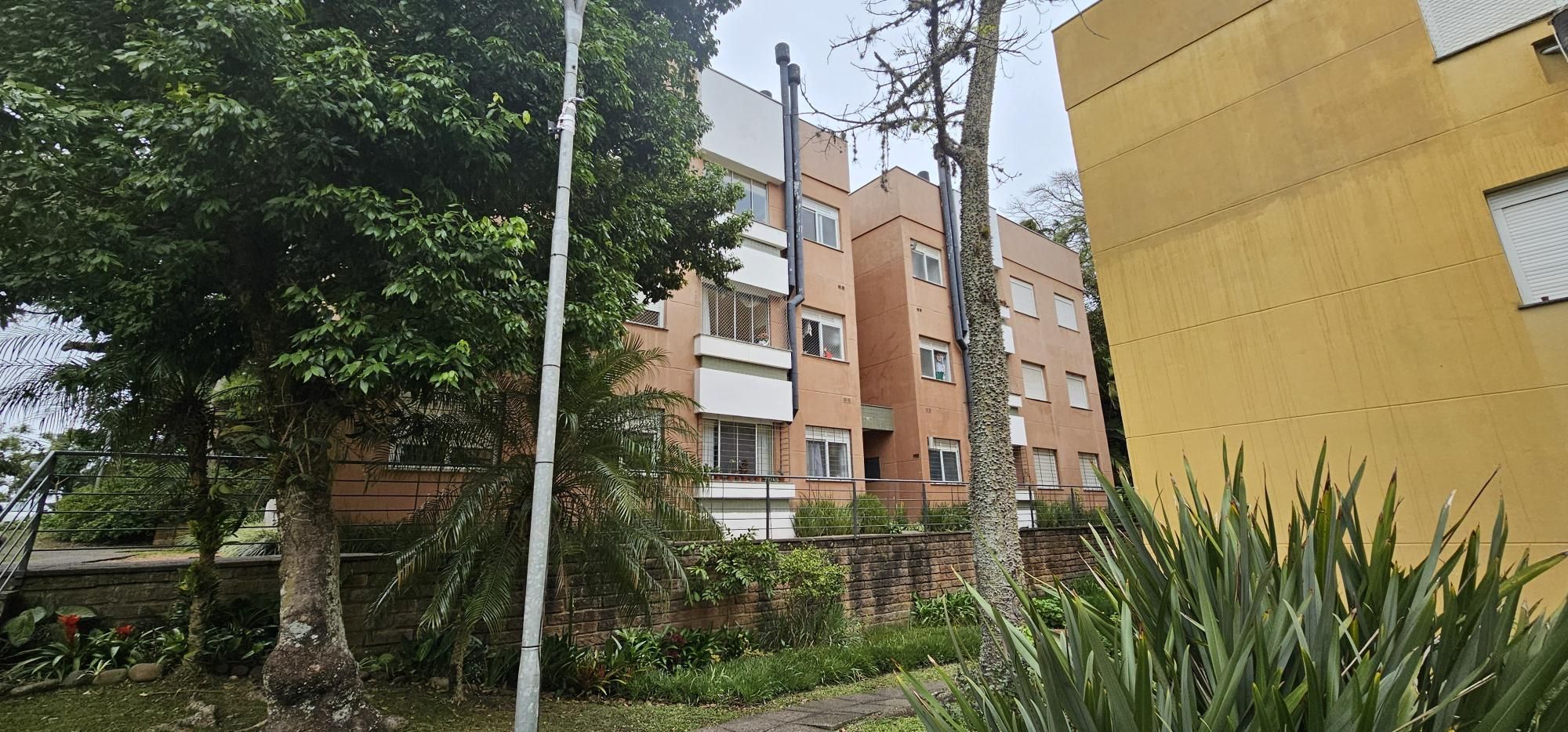 Apartamento à venda com 3 dormitórios, semi mobiliado — foto 2