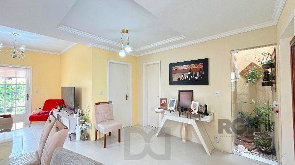 Casa em Porto Alegre, no bairro Hípica, com 2 dormitório(s), e 2 banheiros, à venda. — foto 12