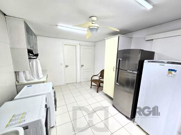Apartamento em Porto Alegre, no bairro Auxiliadora, com 4 dormitório(s), e 4 banheiros, à venda. — foto 22