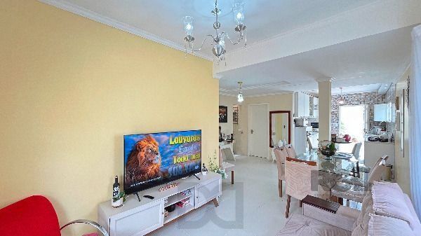 Casa em Porto Alegre, no bairro Hípica, com 2 dormitório(s), e 2 banheiros, à venda. — foto 6