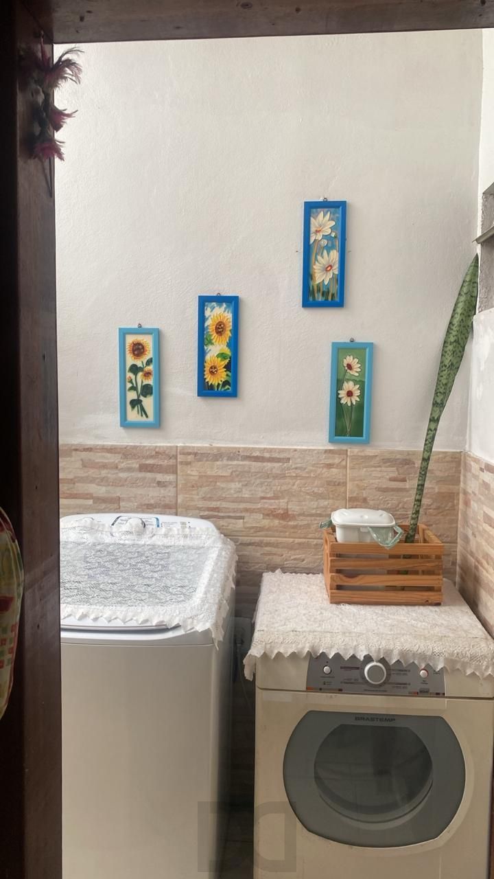Casa de Esquina à Venda na Restinga – Imóvel Dividido em Duas Residências — foto 14