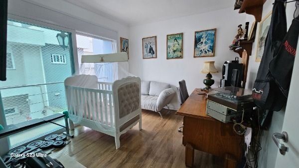 Casa em Porto Alegre, no bairro Hípica, com 3 dormitório(s), e 3 banheiros, à venda. — foto 47