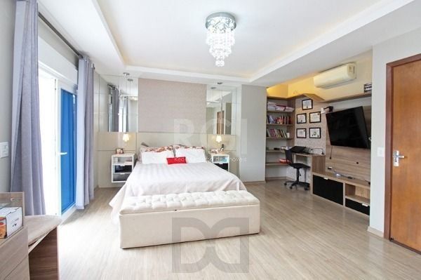 Casa em Porto Alegre, no bairro Hípica, com 3 dormitório(s), e 3 banheiros, à venda. — foto 27