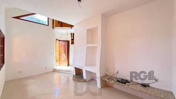 Casa para Venda - 144m², 2 dormitórios, 2 vagas - Lomba do Pinheiro — foto 12