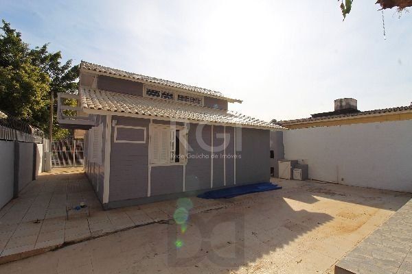 Casa para Venda - 101m², 3 dormitórios, sendo 1 suites, 3 vagas - Guarujá — foto 33