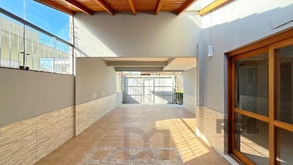 Casa em Porto Alegre, no bairro Espírito Santo, com 3 dormitório(s), e 3 banheiros, à venda. — foto 16