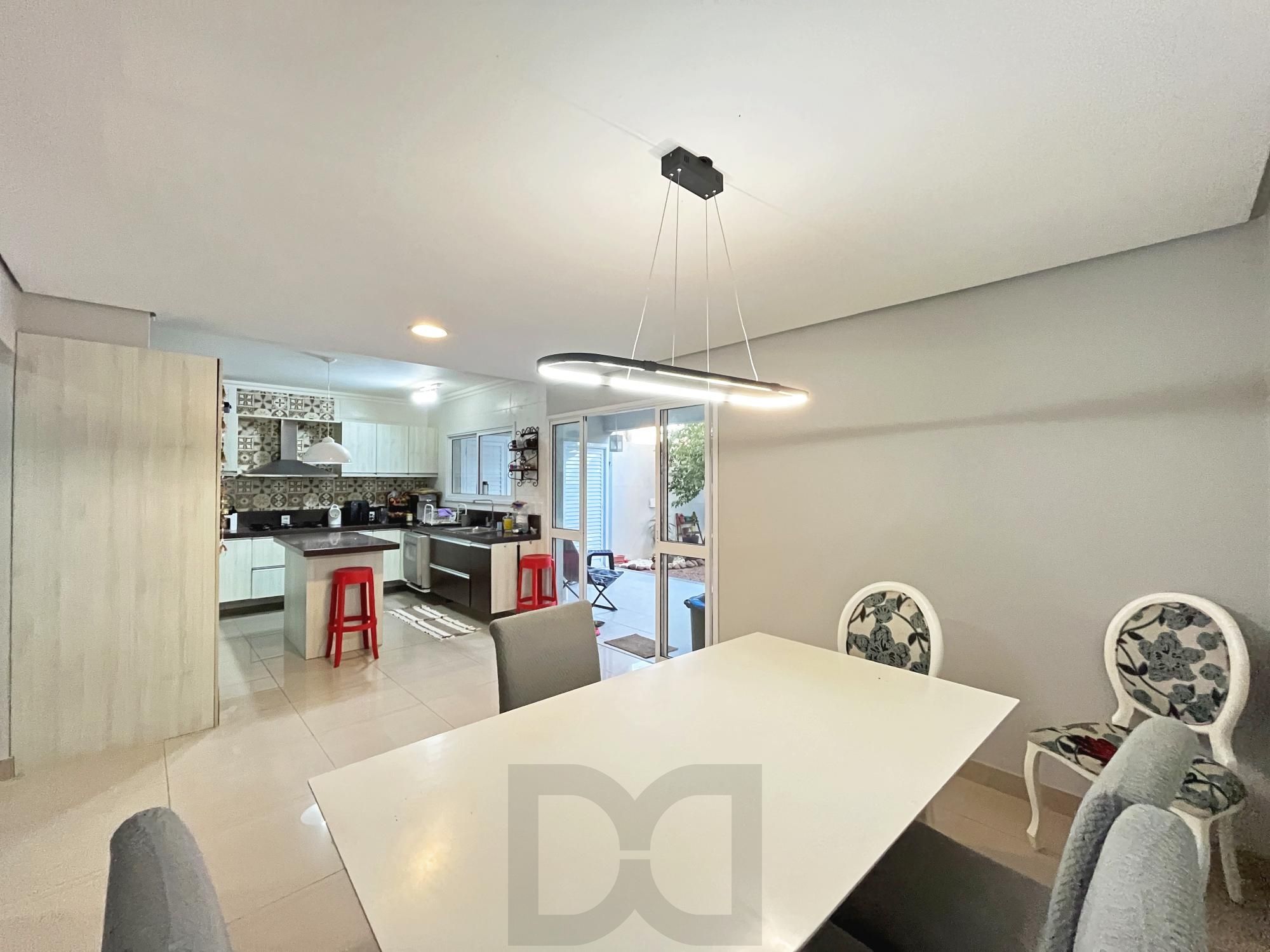 Casa para Venda - 270m², 3 dormitórios, sendo 1 suites, 2 vagas - Guarujá — foto 21