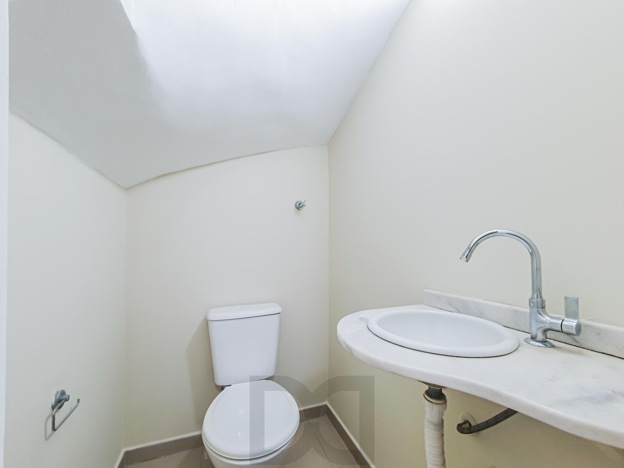 Linda casa com 2 suítes localizada no bairro Hípica, — foto 10