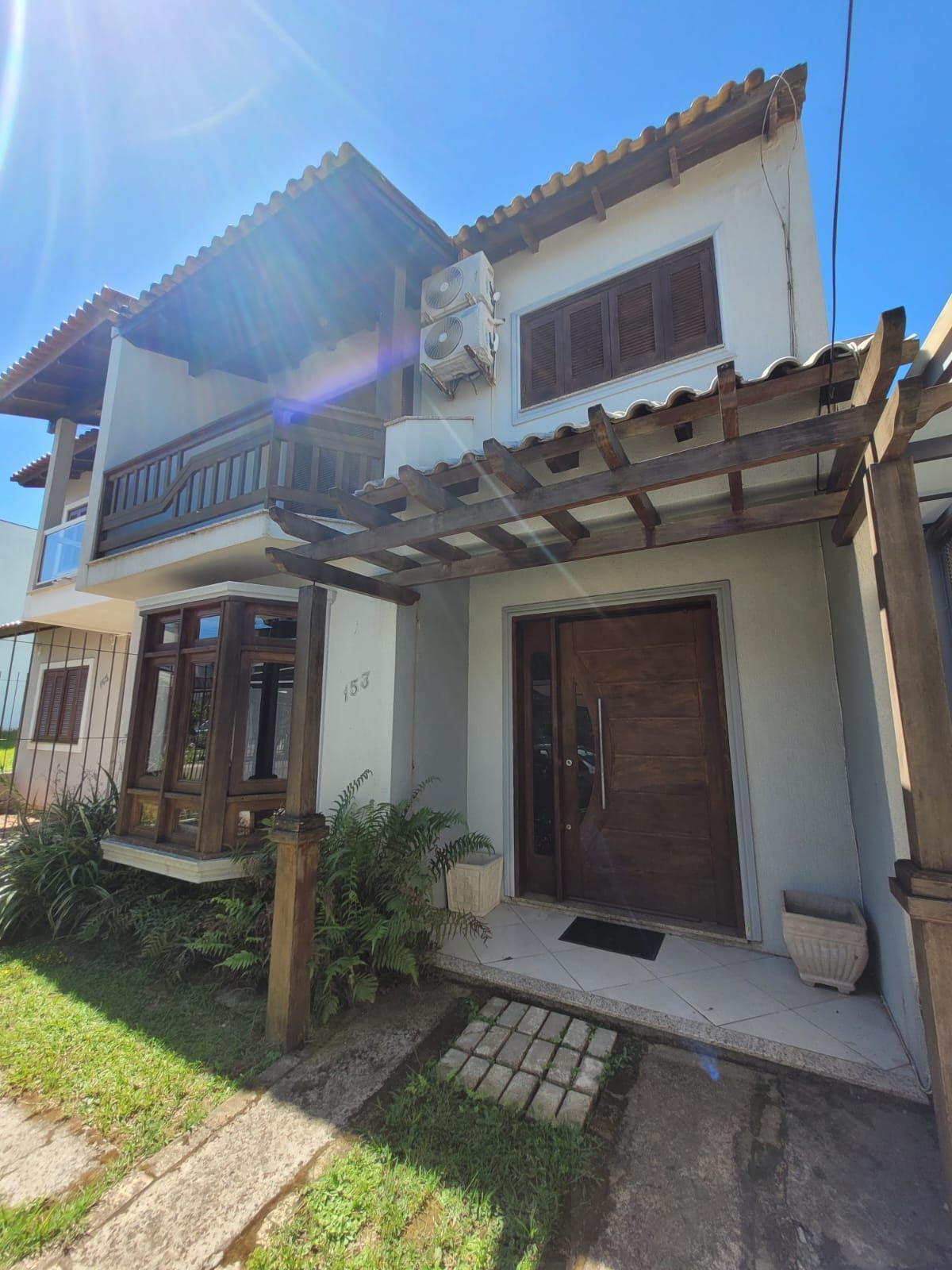 Casa Mobiliada com 3 Dormitórios à Venda — foto 2