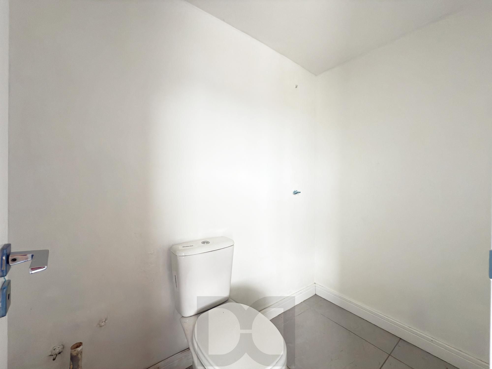 Casa em Porto Alegre, no bairro Hípica, com 4 dormitório(s), à venda. — foto 38