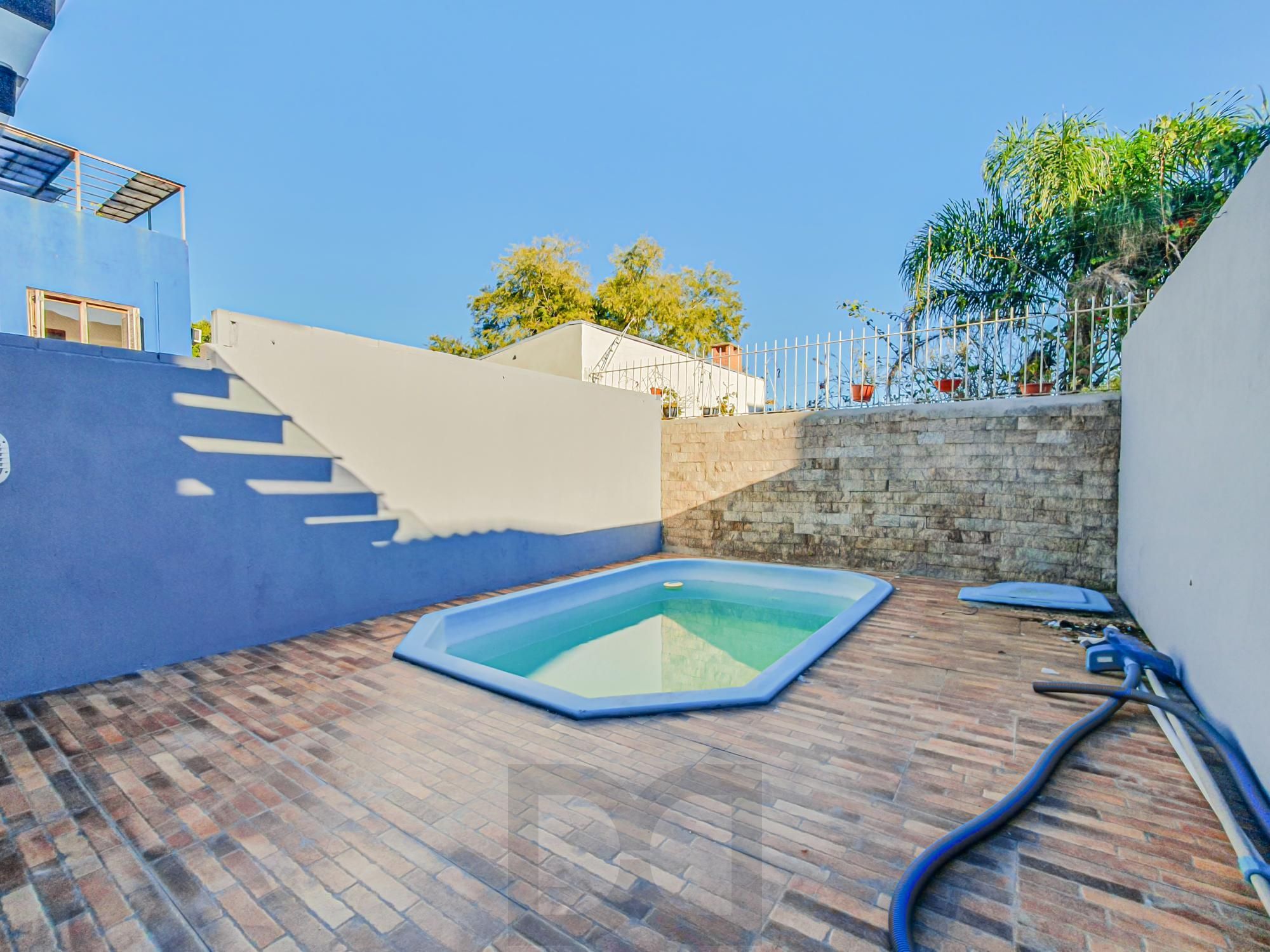Linda casa com 2 suítes localizada no bairro Hípica, — foto 18
