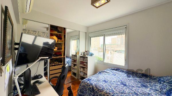 Apartamento em Porto Alegre, no bairro Rio Branco, com 3 dormitório(s), e 3 banheiros, à venda. — foto 15