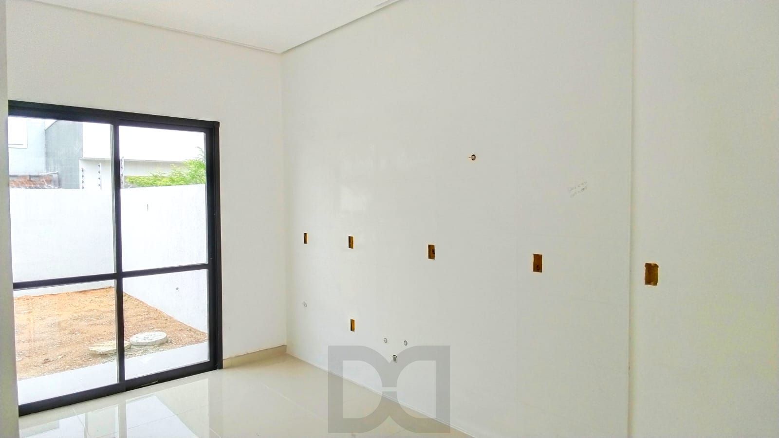 Excelente casa nova, térrea, 2 dormitórios com suíte e pátio — foto 9