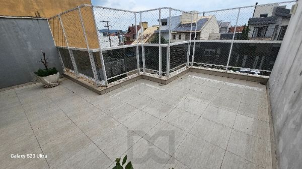 Casa em Porto Alegre, no bairro Hípica, com 3 dormitório(s), e 3 banheiros, à venda. — foto 21