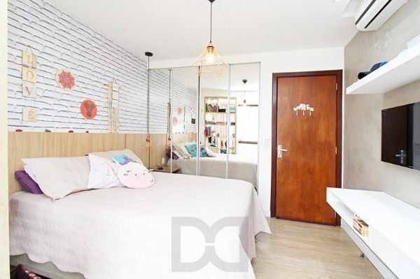 Casa em Porto Alegre, no bairro Hípica, com 3 dormitório(s), e 3 banheiros, à venda. — foto 38
